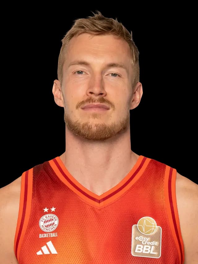 Niels Giffey